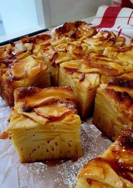 RECETA DE TARTA DE MANZANA Y CARAMELO 432680881_1469123233951945_219351529623579210_n