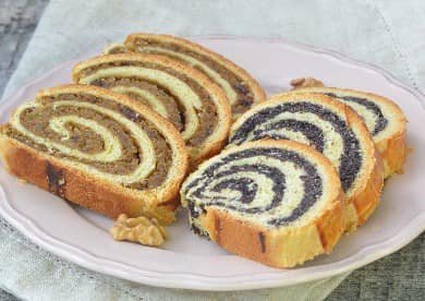 Beigli: Hungarian Nut & Poppy Seed Roll 465272811_541132361959212_4719856689309316943_n