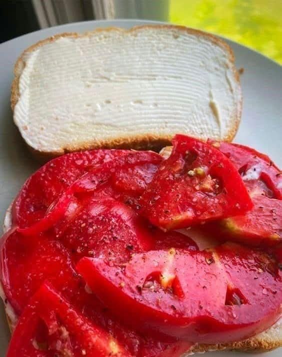 CLASSIC SUMMER TOMATO SANDWICH FB_IMG_1763744105284